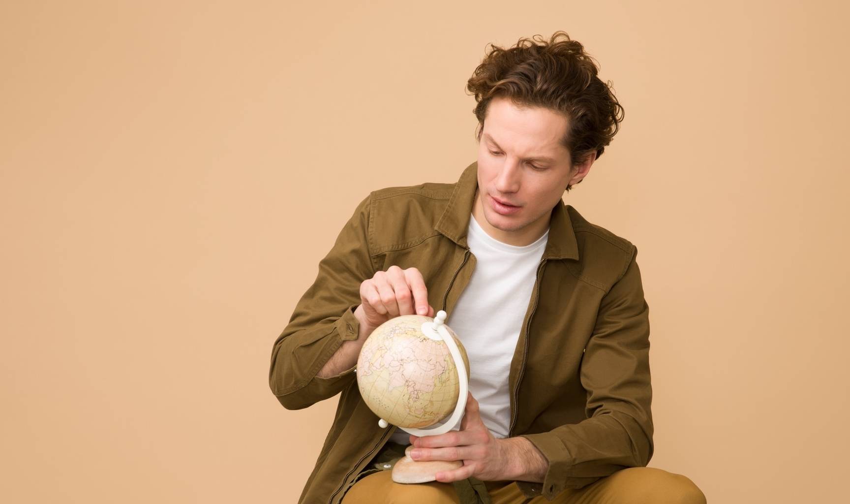 想要抓住男人的心,只靠主动是不行的,不妨换一种方式_宇豪_感情_女人