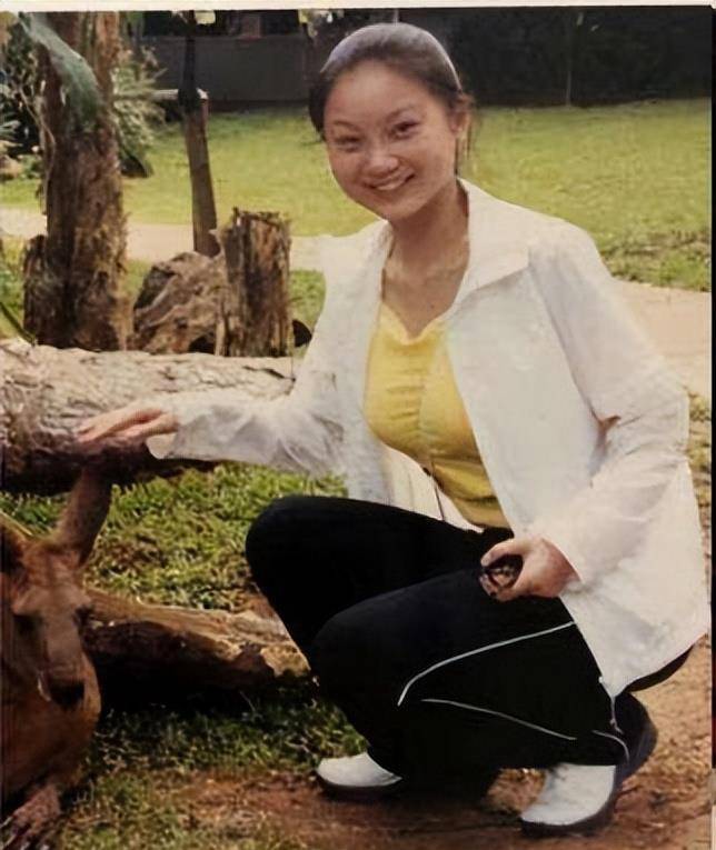 22年后再看陈婷这个让张艺谋不离不弃的女人可真不简单