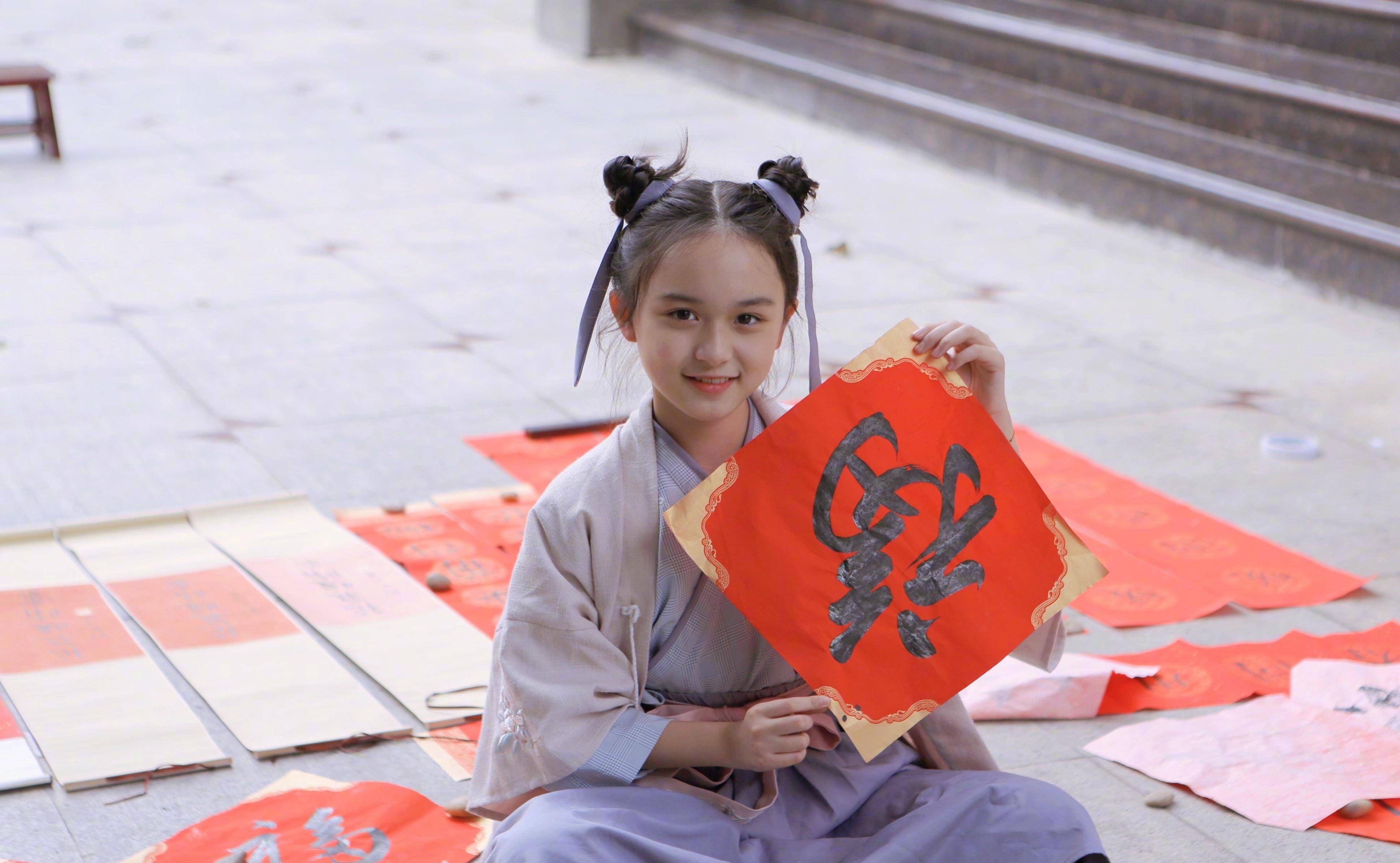 6岁出演"小芈月",因太可爱被禁整容,如今她长大了_刘楚恬_网友_因为