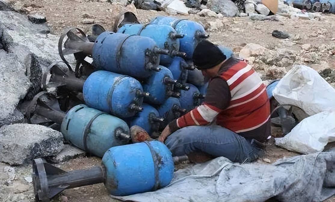 巴勒斯坦煤气罐火箭弹图片