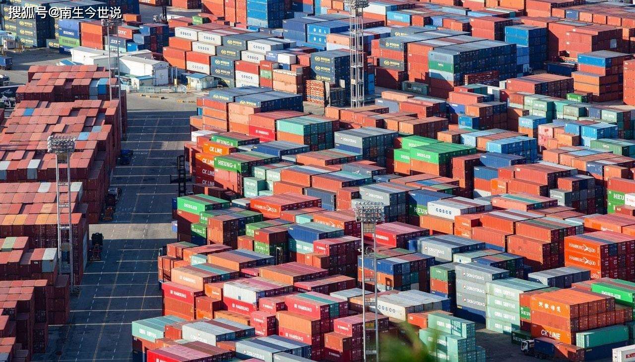 外贸总额排名：中国第1、美国第2、德国第3、荷兰第4、日本第5
