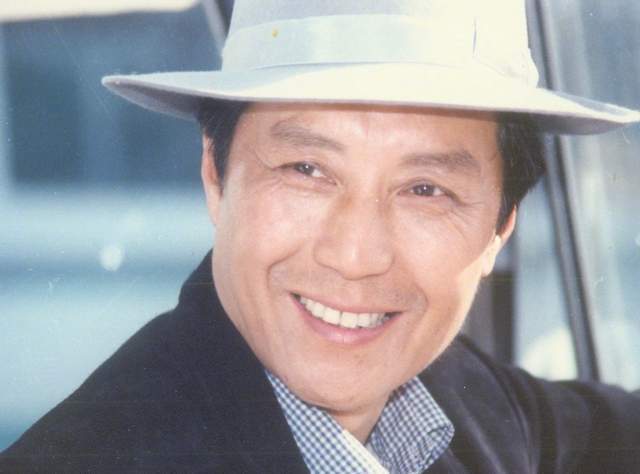 城南旧事父亲饰演者严翔去世，享年89岁，如今爸爸的花儿真的落了