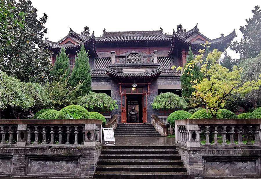 "中的一只虎,"西安事变"发动者之一的秦中名将杨虎城,也称杨虎城公馆