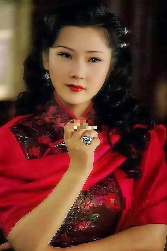 no4:陈莎莉这位也是大家印象相当深刻的老戏骨.