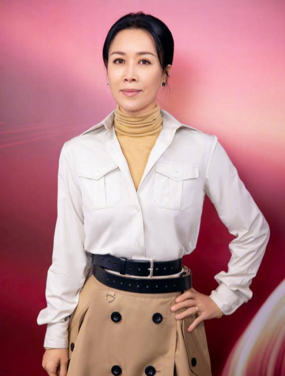原创是爱新觉罗后裔的3位明星第1位颜值绝美第3位让我很意外