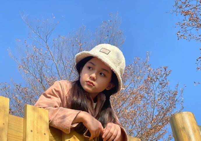 原创童星刘楚恬撞脸赵丽颖孙俪想认其当干女儿12岁的她过得怎样