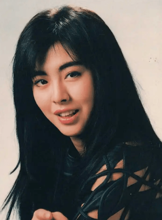 原创最美小倩王祖贤这样完美的脸为什么会越老越有男相了