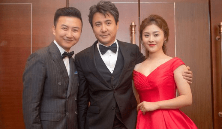 原创王琦苦等12年逼婚成功老公成百亿影帝不娶她就是千古罪人