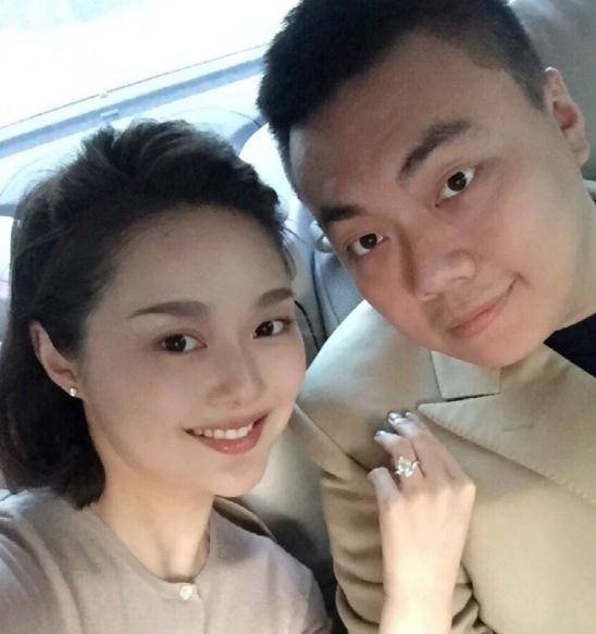 和富豪丑丈夫在城堡结婚,网红的人生不输女明星_刘野_老公_网友