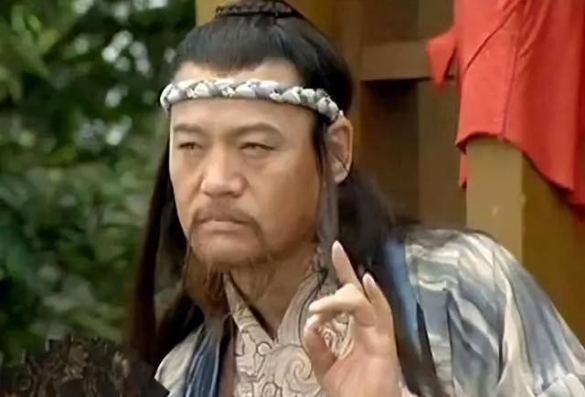 同样是演令狐冲，把李亚鹏版和吕颂贤版一对比，差距就出来了_原著_金庸_乔峰