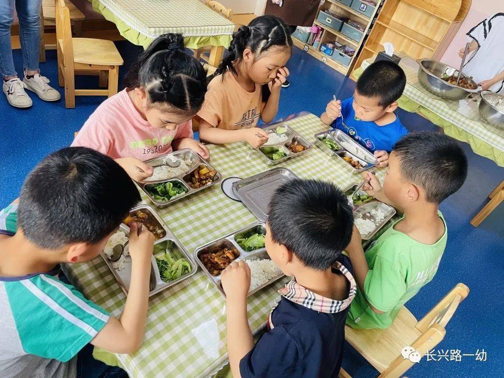 小鬼当家,乐享好"食"光_生活_饭菜_主动