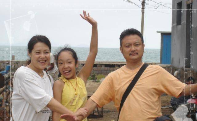 原创城池营垒晓晓来头不小爸爸是一级导演捧了她8部戏还没红