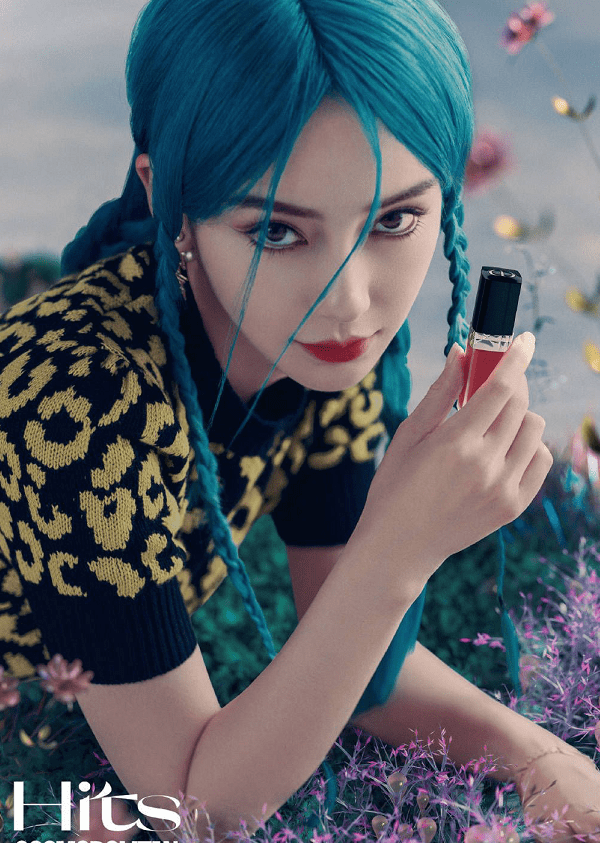 angelababy蓝发麻花辫太吸睛新风格你有被惊艳到吗