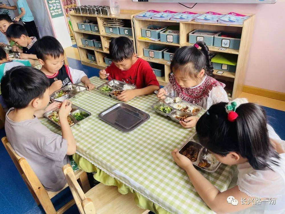 小鬼当家,乐享好"食"光_生活_饭菜_主动