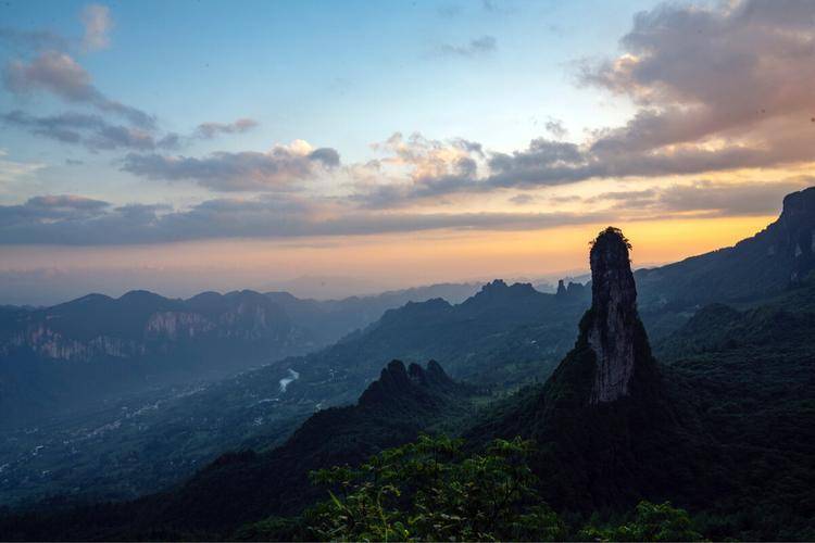 湖北5A峡谷景区走红，拥有世界最大的晒矿床，有世界晒都的美称