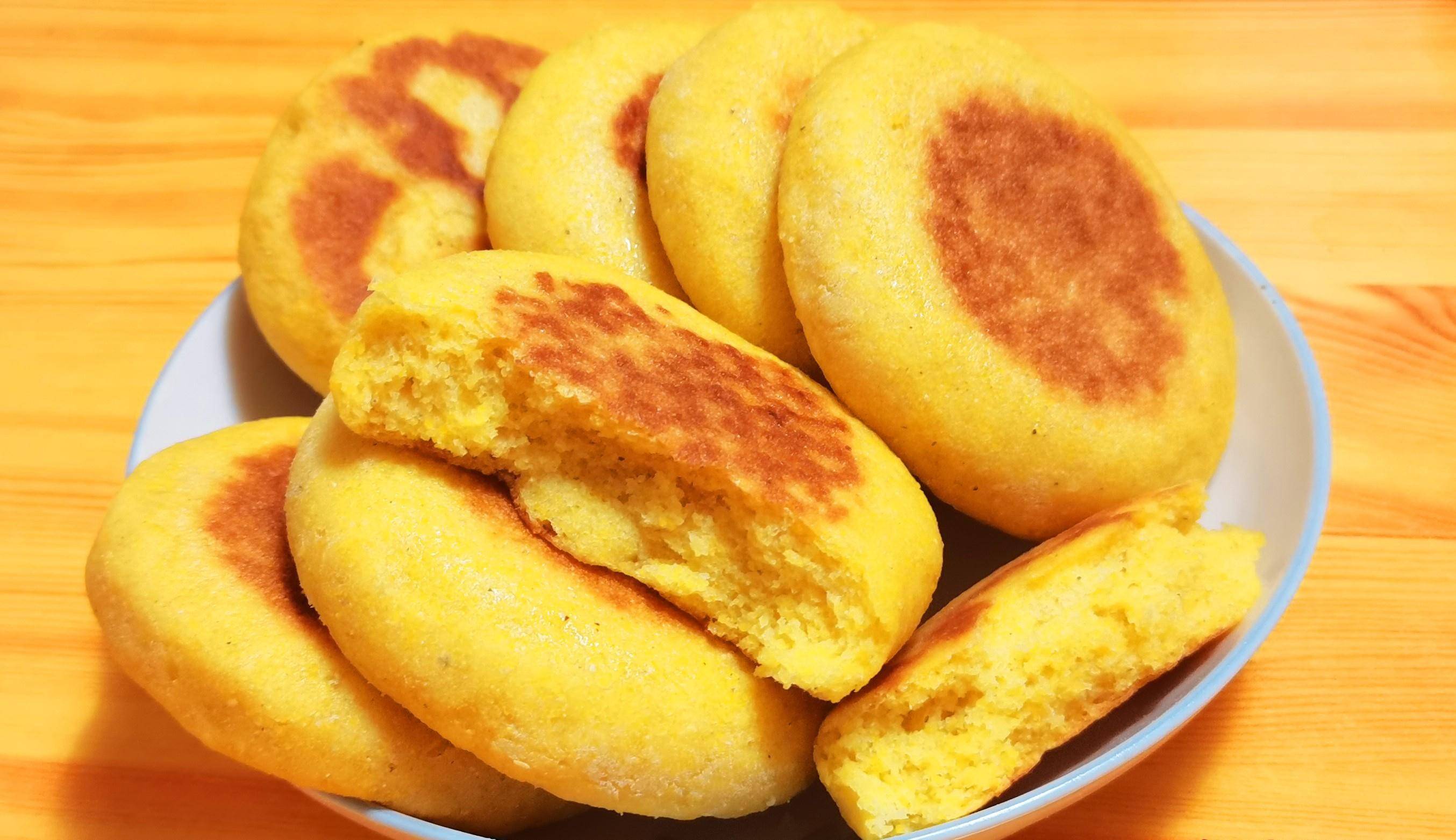 妈妈的玉米面发面饼,是我心中最好吃的饼_窝头_白面_爸爸