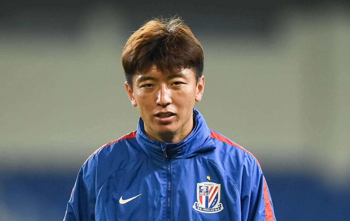 杨旭穿9号,申花7大强援成保级变招,连踢3大强敌,吴金贵以守带攻_球员_