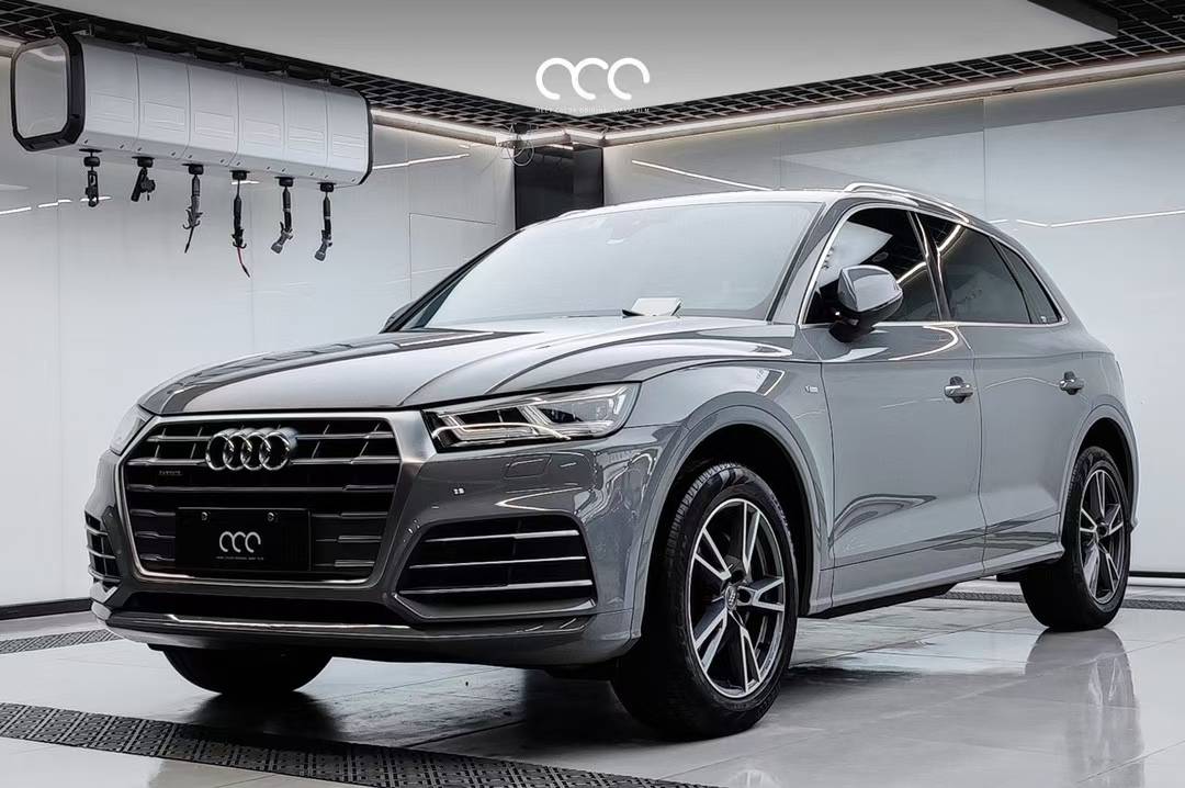 奥迪q5l漫彩改色膜超亮pet纳多灰