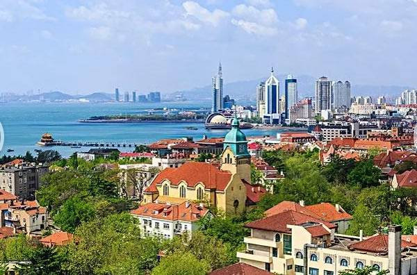 中国适合定居又便宜的城市，东方巴黎瑞士青岛，第八最具幸福感的城市