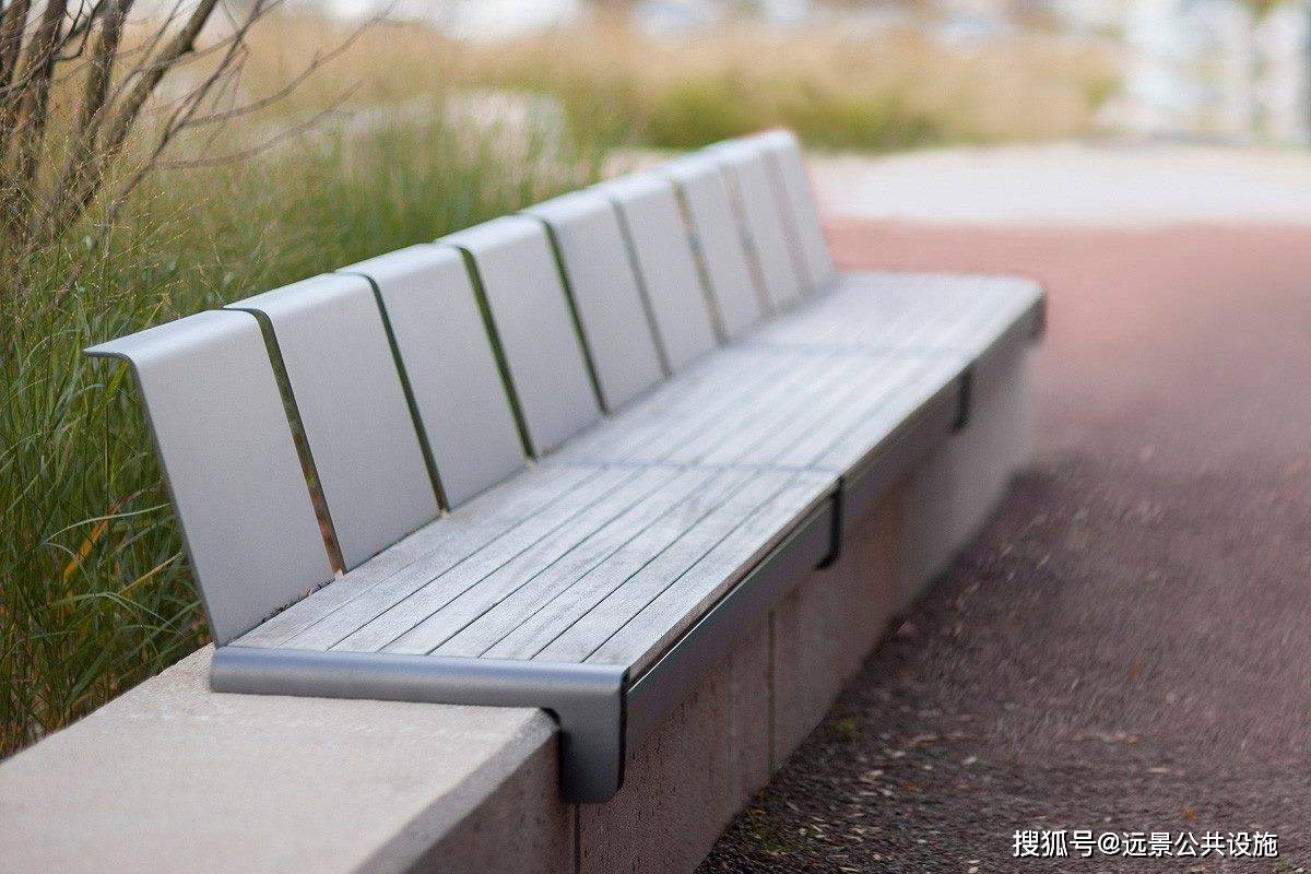实用性和观赏性并存的户外景观座椅