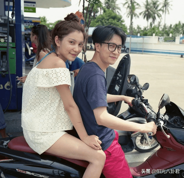 而在薛之谦的绯闻之后,李雨桐也一直以网红的身份亮相,2020年2月,李