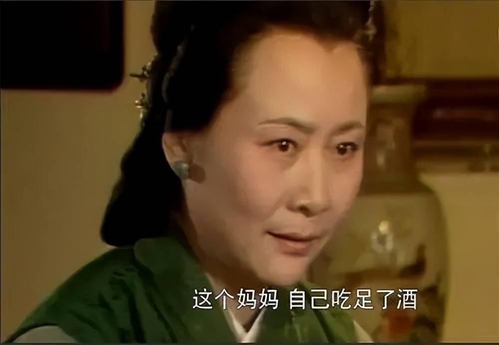 袭人等人手段之高明,可谓是前无古人后无来者,以至于晴雯和李嬷嬷联手