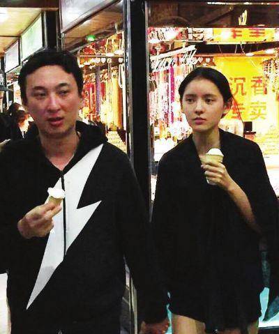 王思聪曾是纯情少年:被初恋甩,被王颖骗,从此踏上收割网红之路_张倩