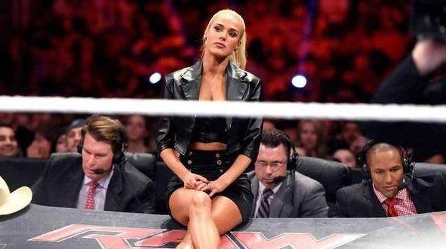 wwe女星步皮蓬前妻后尘卖私物私照日赚33万丈夫对她大力支持播