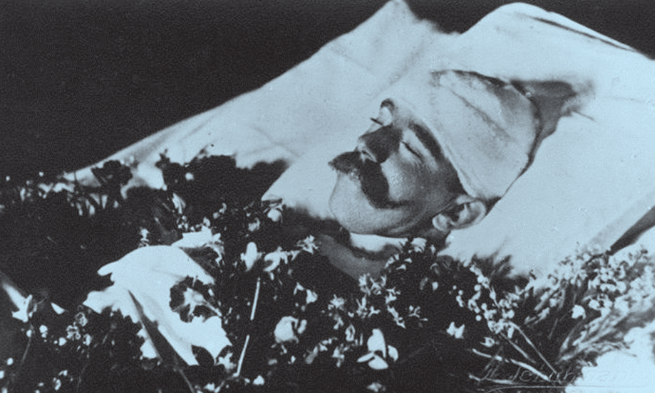 一战的导火线斐迪南大公并不是皇帝的亲儿子当时发生了什么