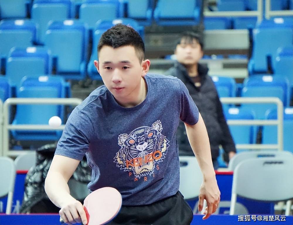 张煜东宣布退役,才26岁正值当打之年,二十多位国