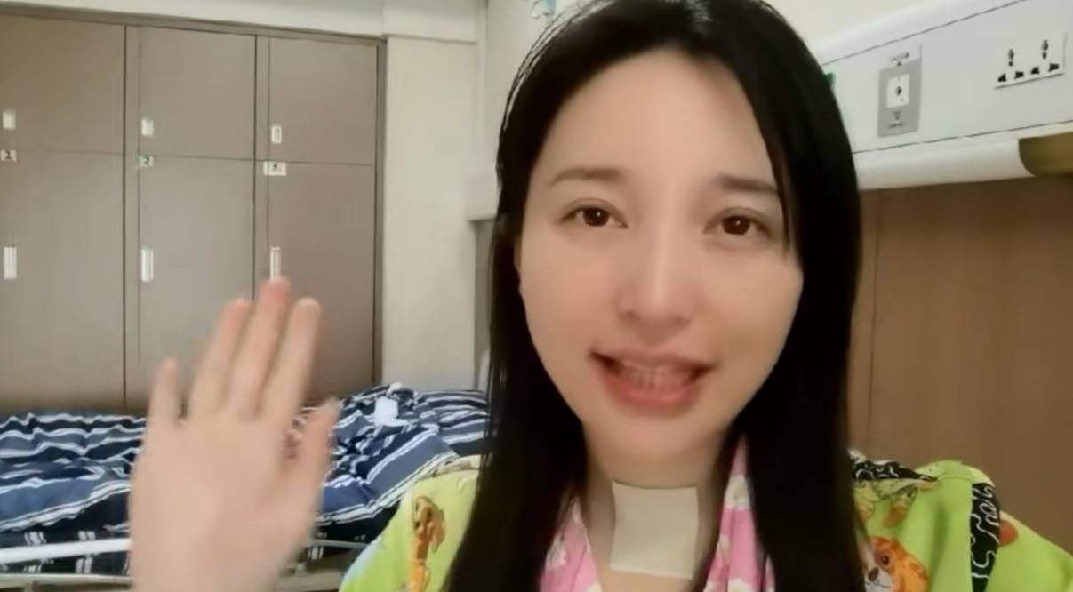 原创39岁金莎确诊新冠隔离中素颜录视频报平安喉咙沙哑称会积极配合
