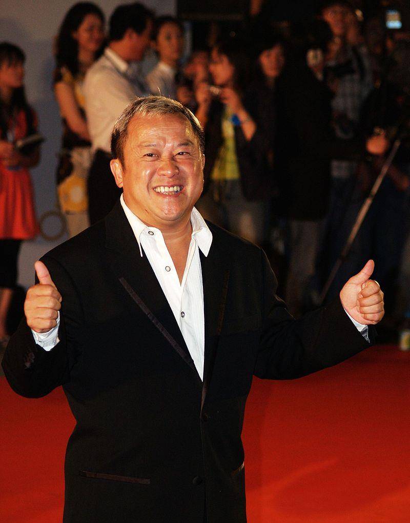 是娱乐圈真正的大佬?绯闻能写一本书_曾启荣_谭咏麟_父亲