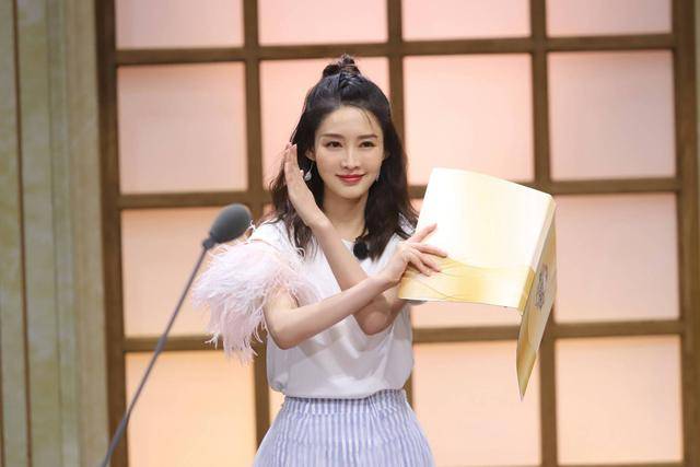 女神人气排行榜_女星人气榜,热巴杨紫未进前十,赵丽颖第八,榜首话题火爆