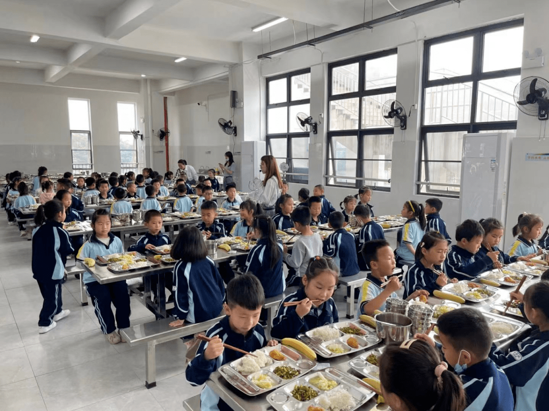 舌尖上的"六一",健食慧ai团餐助力校园送出最好的"礼物"_智能_食堂