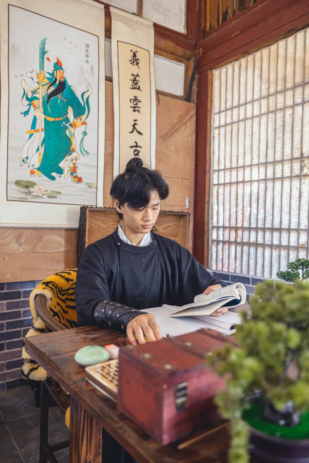 40000㎡古装实景剧本杀40个npc陪你2天1夜