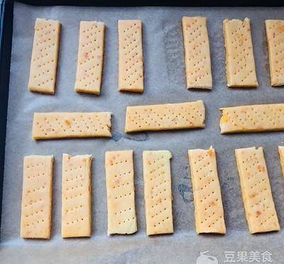 咸蛋黄酥饼干的做法