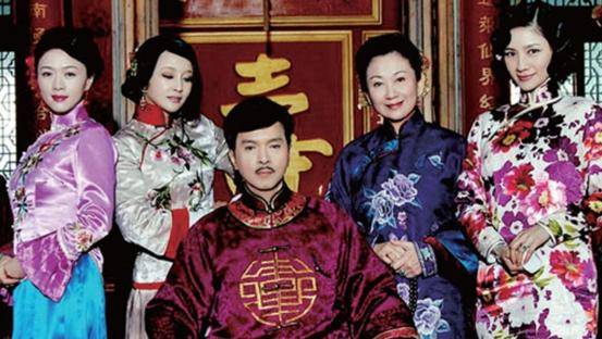 小妾争气连生4子，将正室母女赶到后院，嫡女名扬天下父亲才后悔