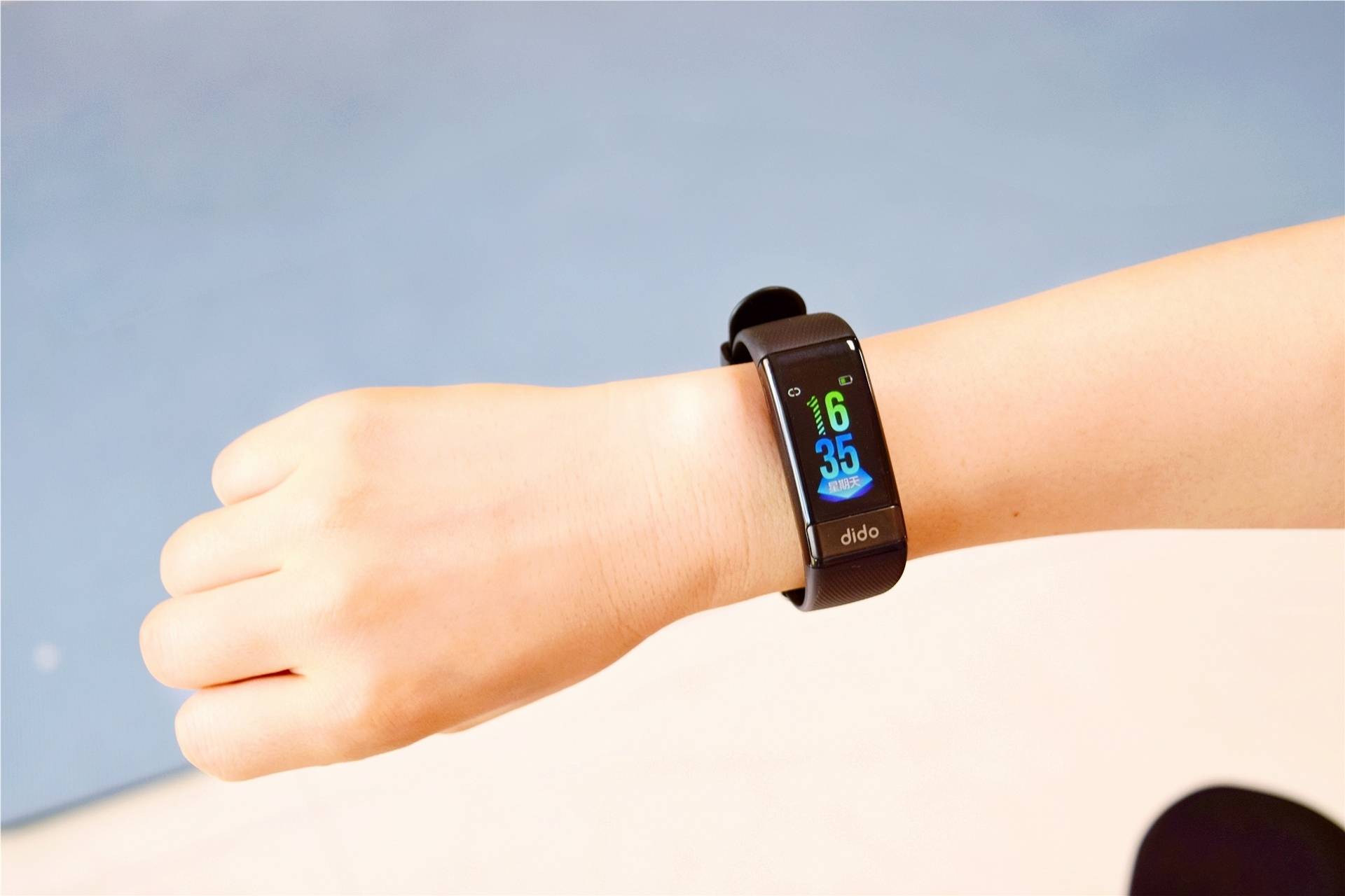 试试这款能测血压心电的dido y1健康手环!_功能_监测_运动