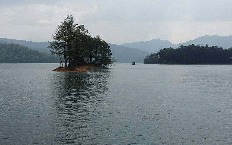 江西被忽略的宝藏湖泊，是西湖的4倍大，改名后本地人都很懵