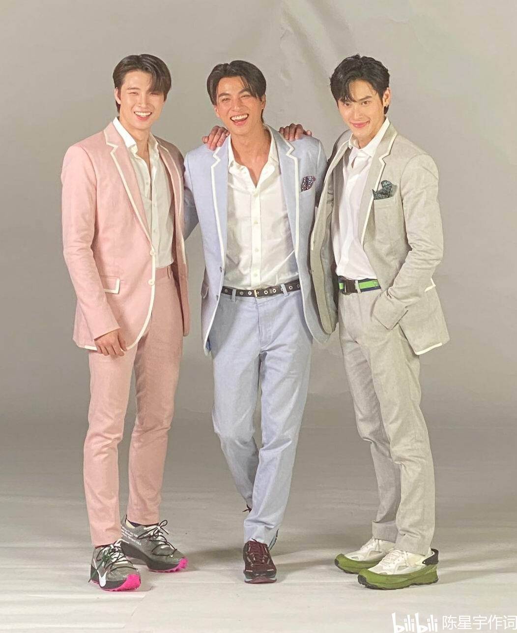 原创泰国三大男神音乐派对秀泰剧偶像gulfkanawutkao洪天逸mean齐聚