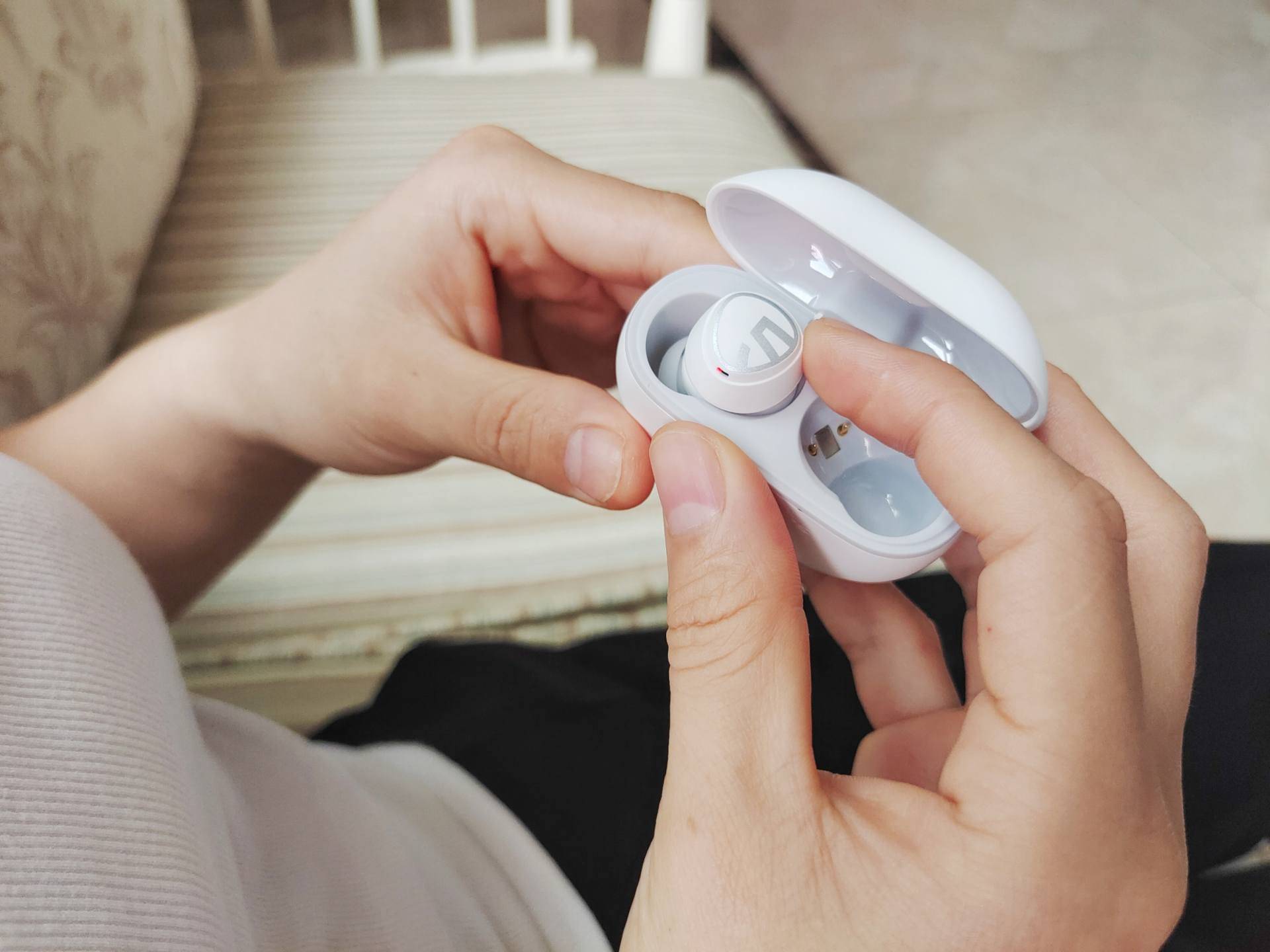 泥炭mini Pro耳机,最爱降噪功能,路途有音乐且安全