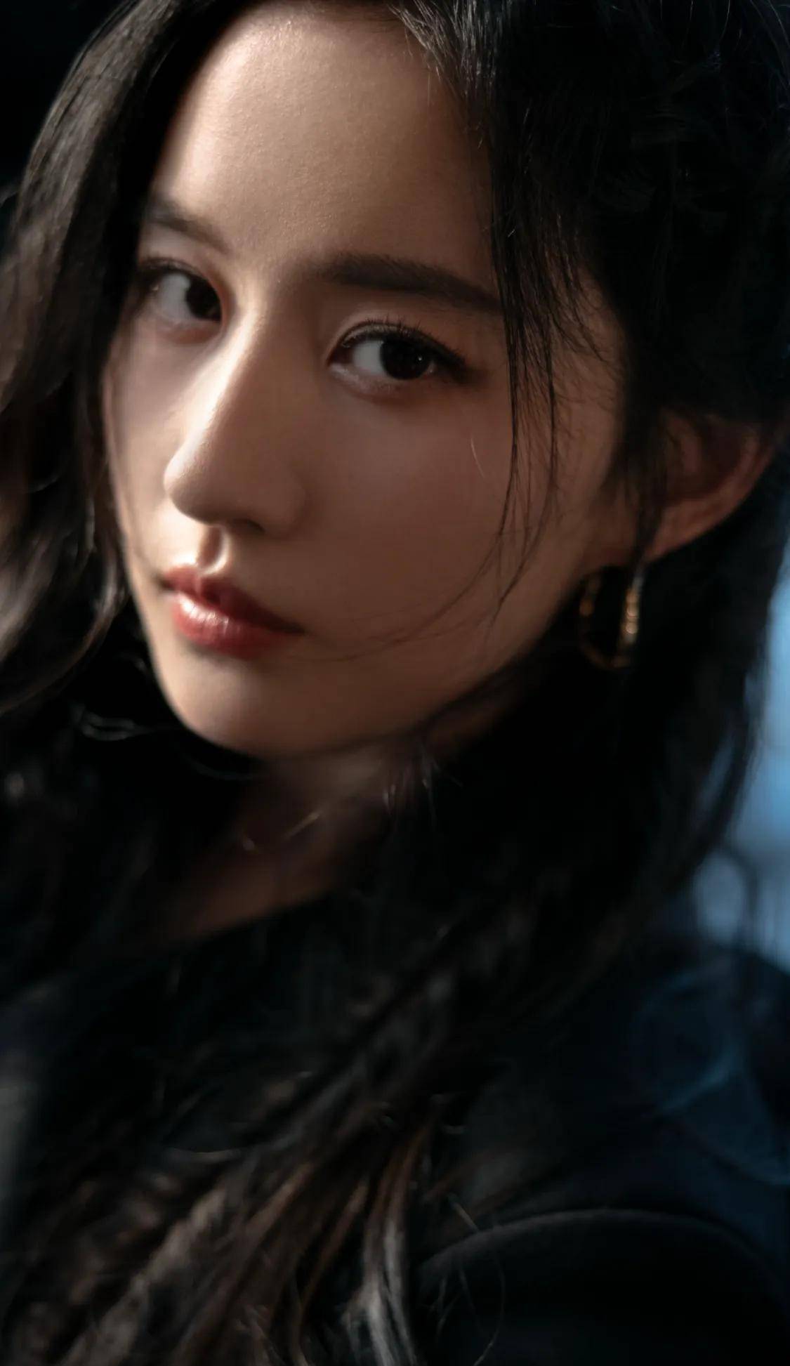 原创独立自信谦逊美丽刘亦菲每一刻都美的大方得体神采奕奕