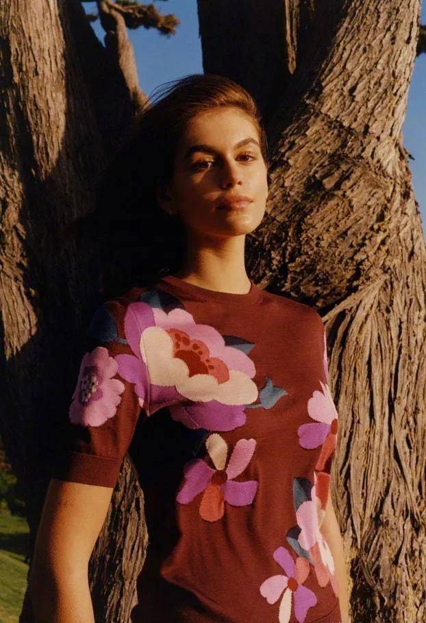 原创组图最强超模二代kaiagerber首登美版vogue封面