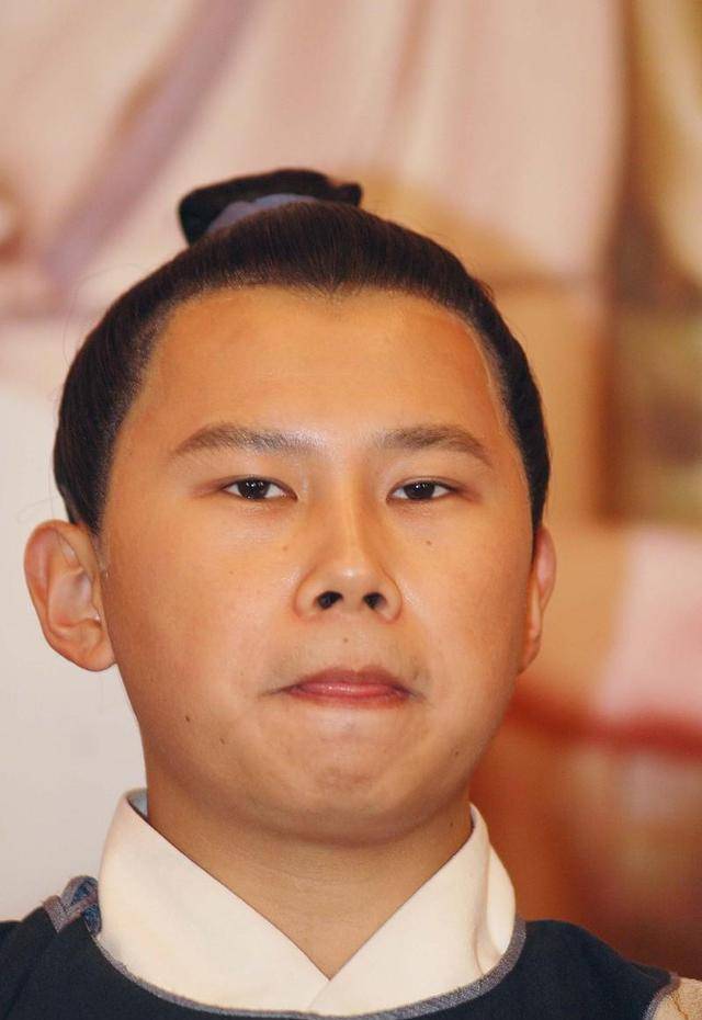 电影《建党伟业》中,何沄伟受邀参演,结果给他安排了"法国翻译官"的