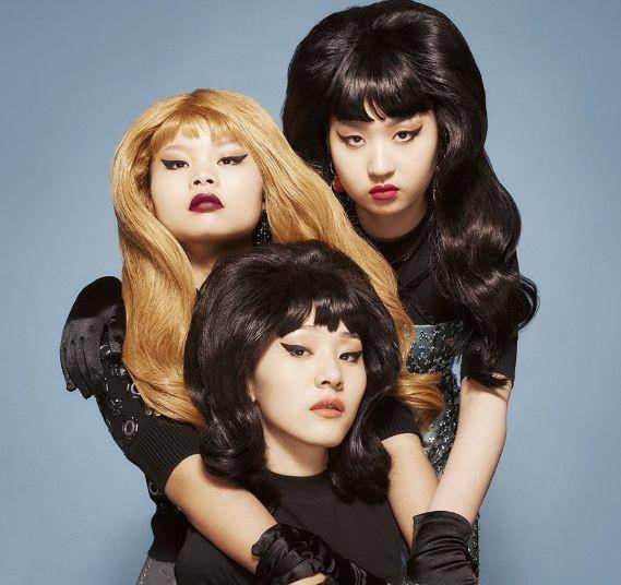 曾被称为最丑女团的3unshine,颜值终于逆袭了,拍封面美到不敢认_组合