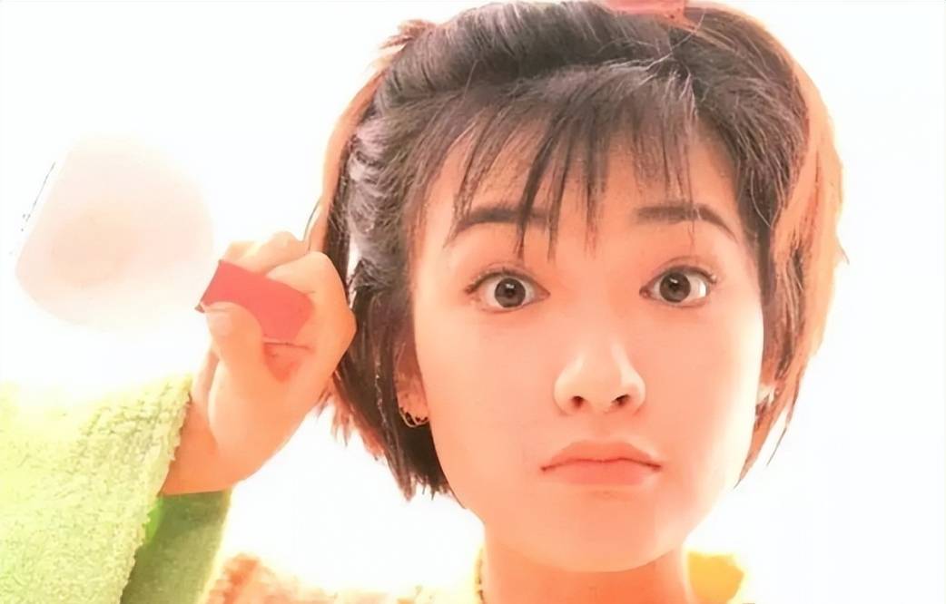 从"乖乖女"到"小魔女",歌手范晓萱如今后悔了吗?