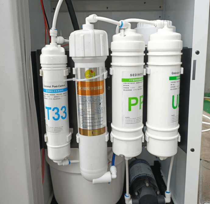 净水器滤芯更换的三个原则 千万别纠结_排污口_出水量_寿命