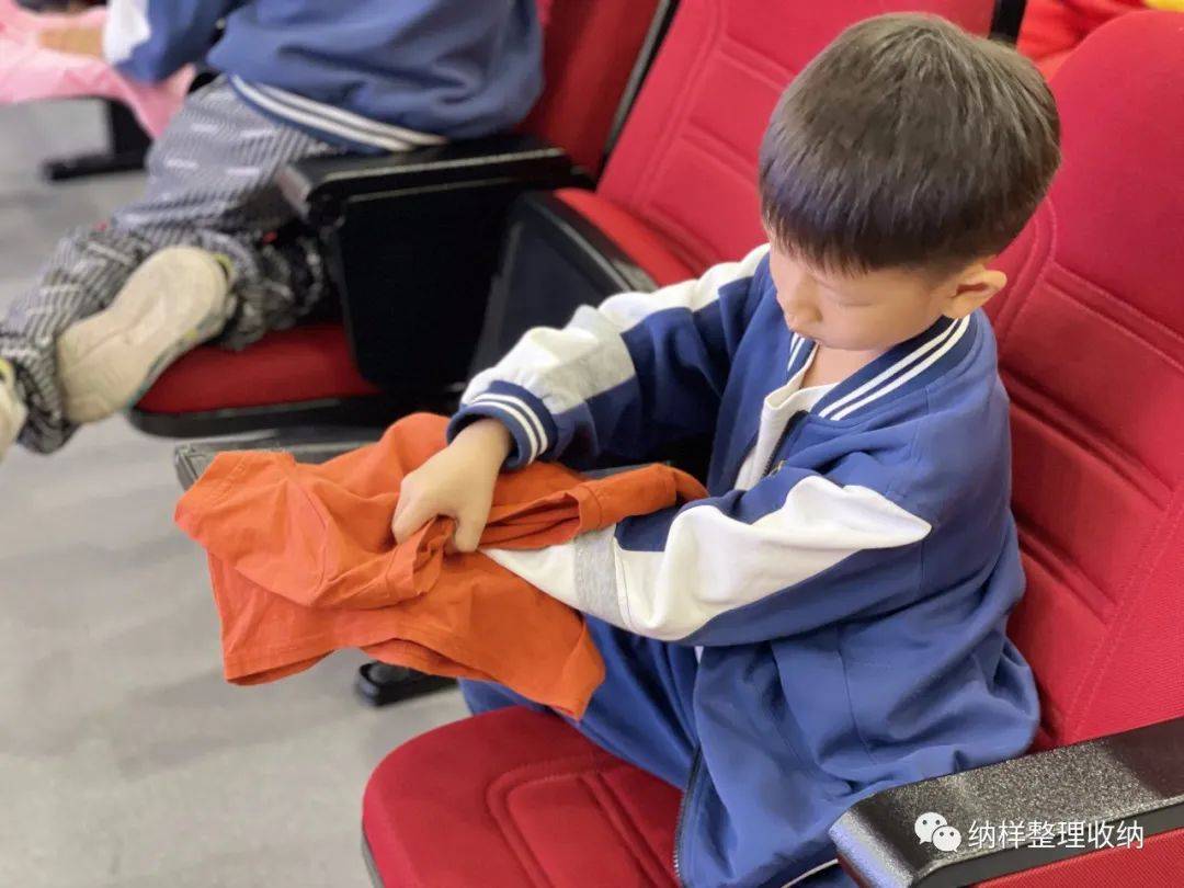 纳样学堂 | 整理收纳进校园,东南小学劳动课新实践_家务_衣服_孩子