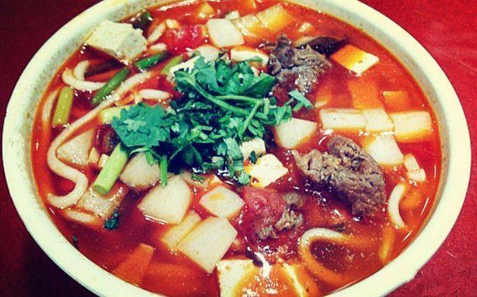 宁夏:银川难以忘怀的美食_粉汤水饺_马先生_烩小吃