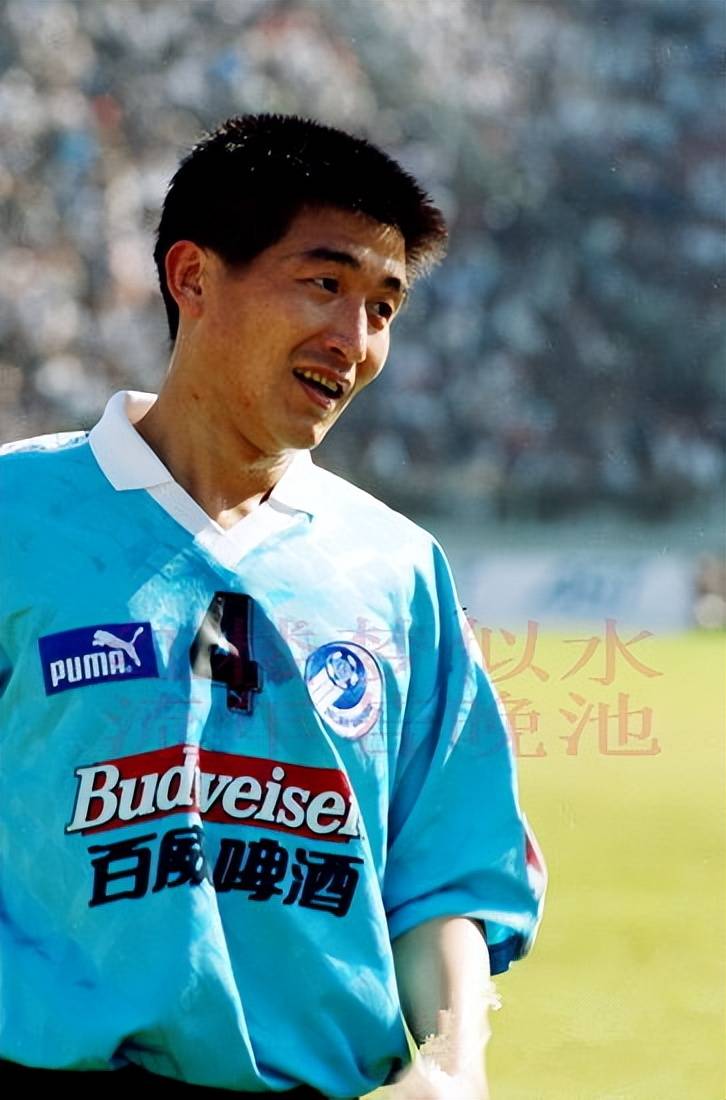 原创朱晓东大连万达球员生涯全记录副队多面手助足球城3夺甲a冠军创造